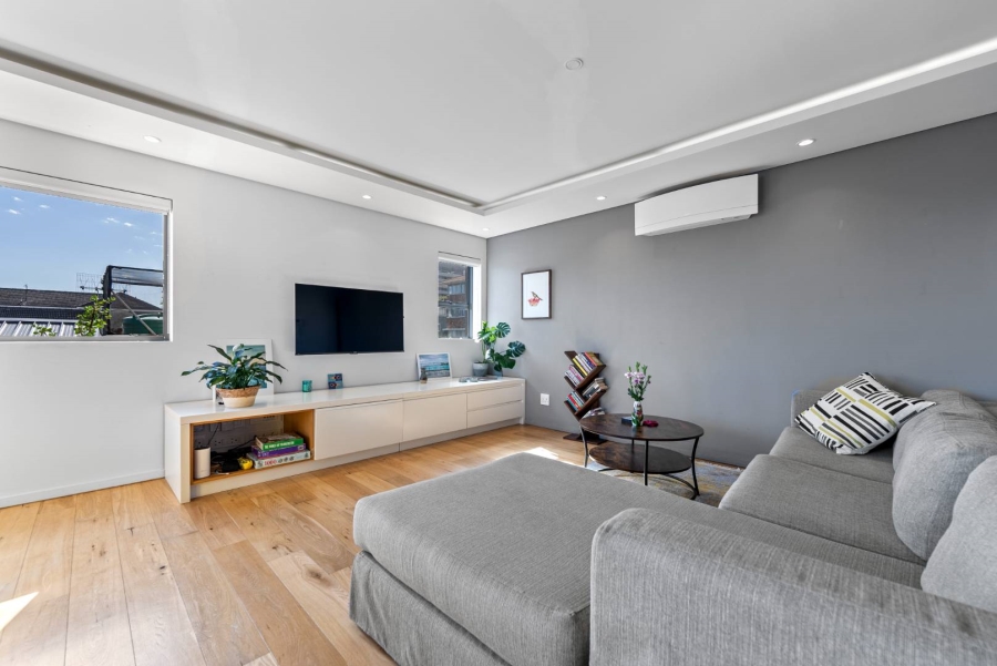 To Let 2 Bedroom Property for Rent in Sea Point Western Cape